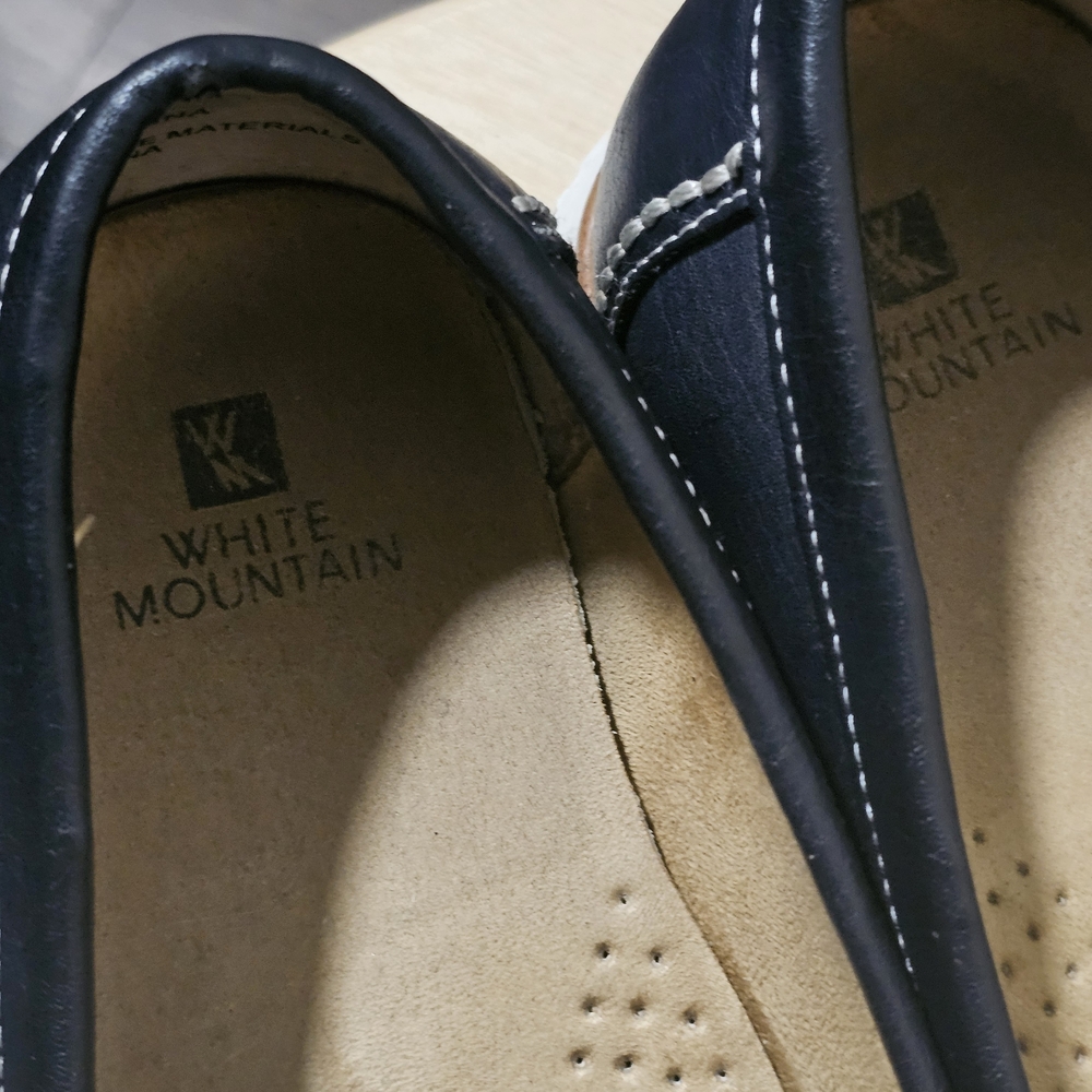 White Mountain Black Flats & loafers - Picture 5 of 9